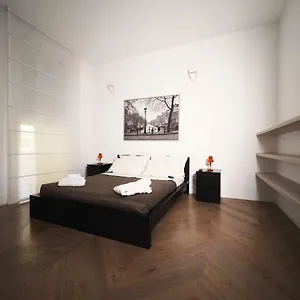 Turati 3 Appartamento Milano